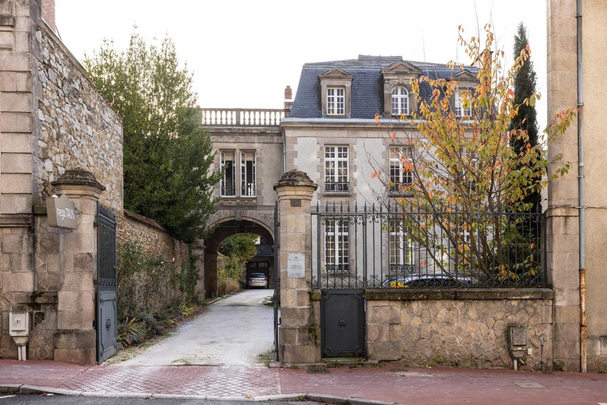 La Villa Beaupeyrat - Apparthotels De Charme Dans Batisse De Caractere A 400M Du Coeur De Ville De Limoges Oda fotoğraf